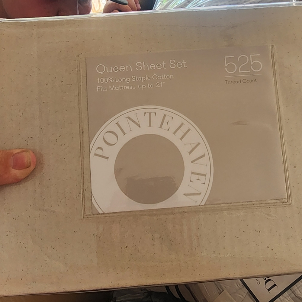 Queen sheet set